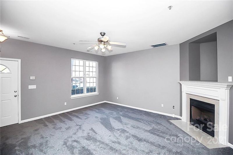 8306 Chaceview Ct, Charlotte, NC 28269