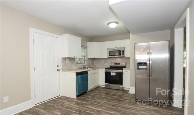 3713 Avalon Ave, Charlotte, NC 28208