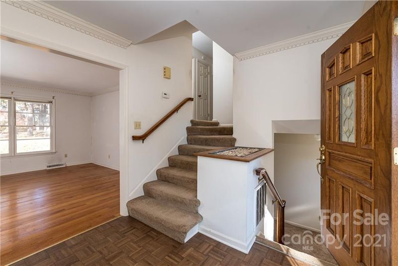 8416 Castlekeep Rd, Charlotte, NC 28226