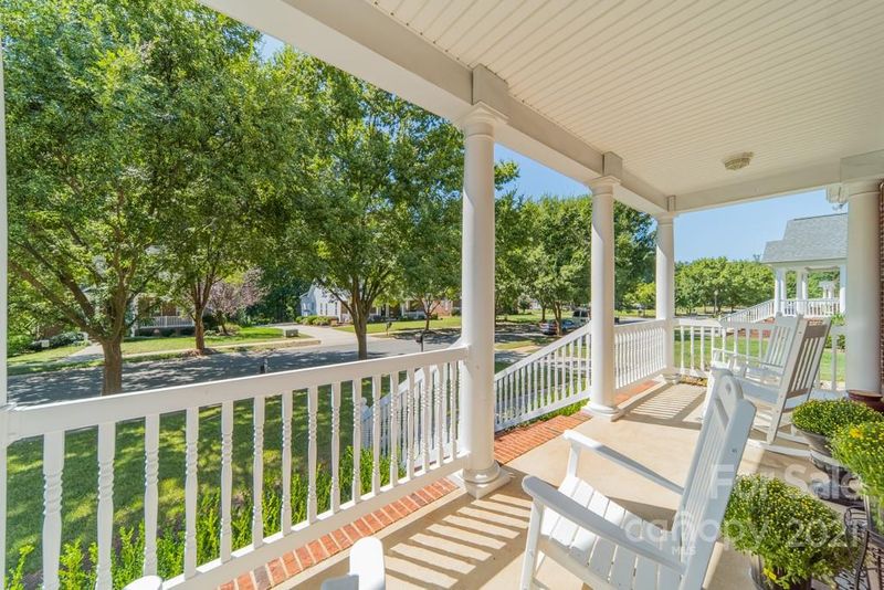 1012 Garibaldi Ridge Ct, Belmont, NC 28012