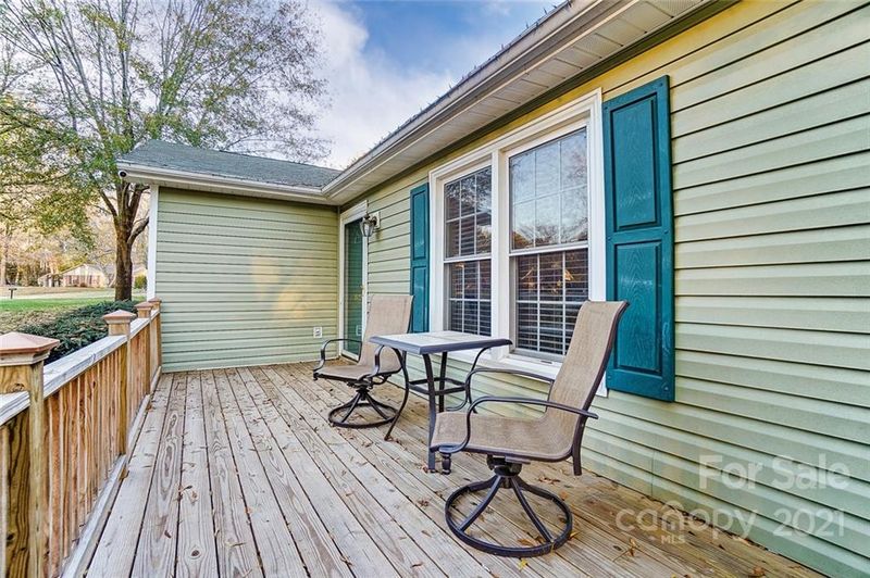 8129 Blairtree Ct, Charlotte, NC 28227