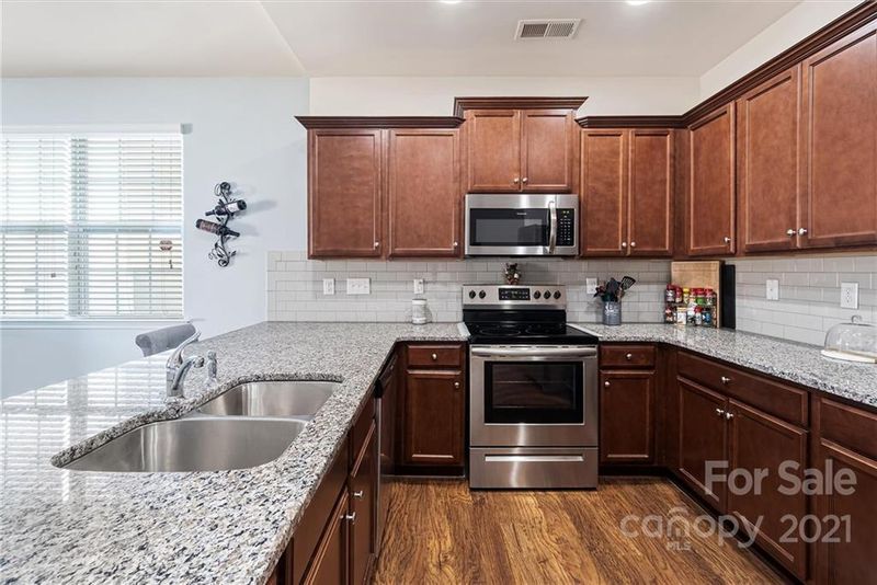 2418 Tallet Tc, Charlotte, NC 28216