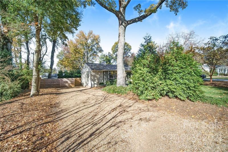 4732 Gilmore Dr, Charlotte, NC 28209