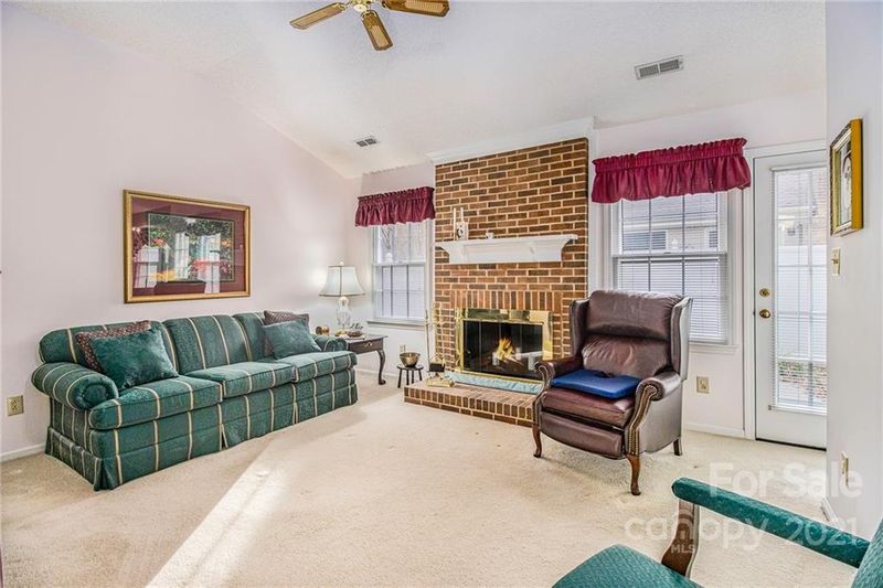2527 Breuster Dr, Charlotte, NC 28210