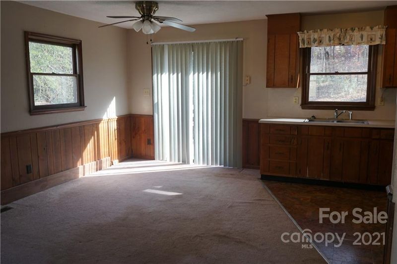821 Crestridge Rd, Statesville, NC 28677