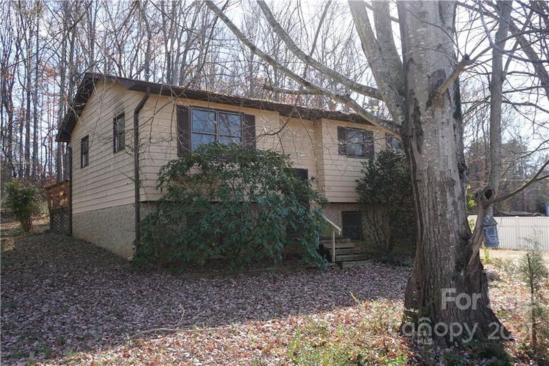 821 Crestridge Rd, Statesville, NC 28677
