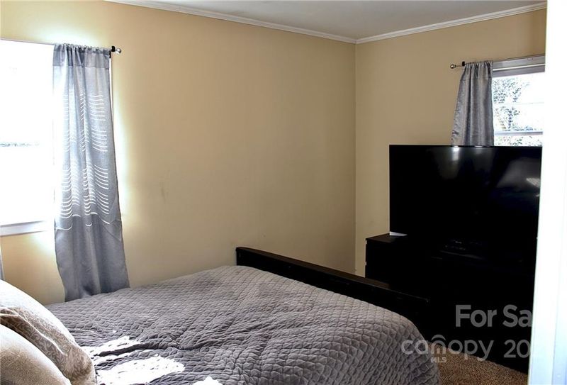 507 W Hilton St, Kershaw, SC 29067