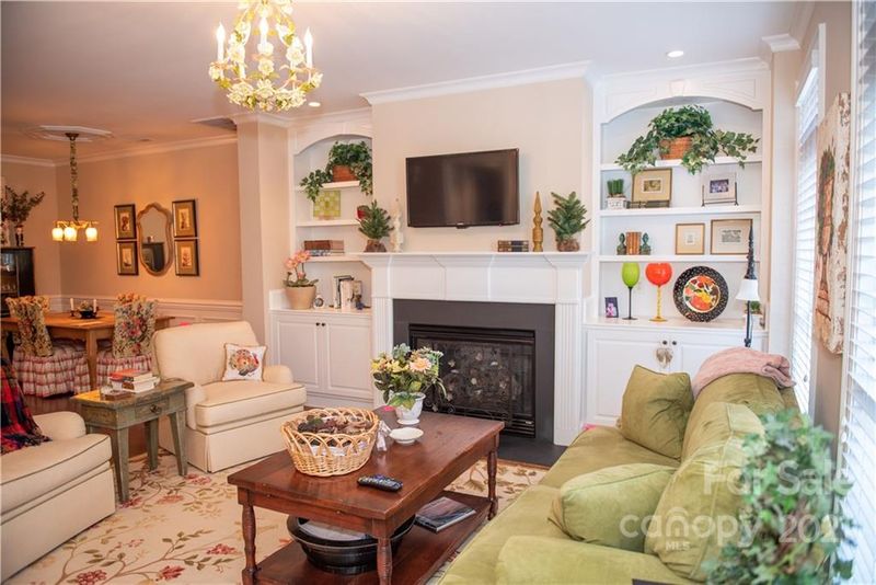 11809 Easthampton Cir, Charlotte, NC 28277