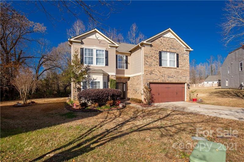 1139 Parade Ground Ct, Clover, SC 29710