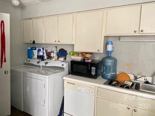 2012 Stoney Point Ln #75, Charlotte, NC 28210
