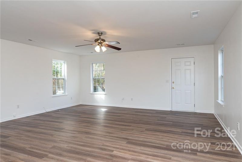 229 Centre St, Charlotte, NC 28216
