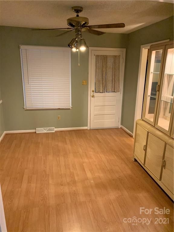 1416 Painter Pl, Charlotte, NC 28212