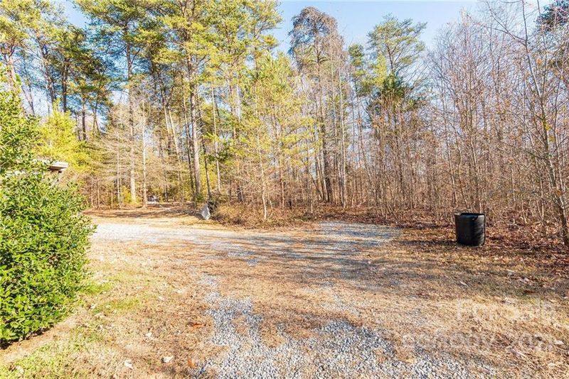 7731 W Nc 10 Hw, Vale, NC 28168