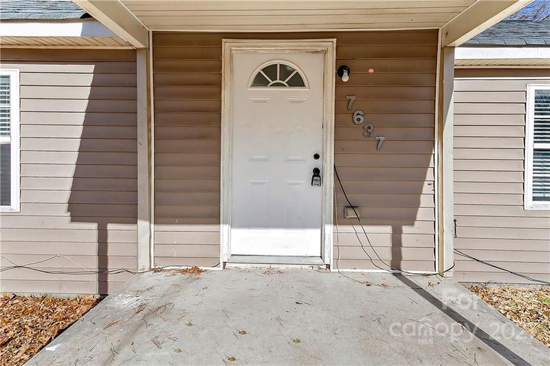 7639 Idlewild Rd, Charlotte, NC 28212