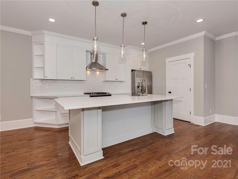 400 State St, Charlotte, NC 28208
