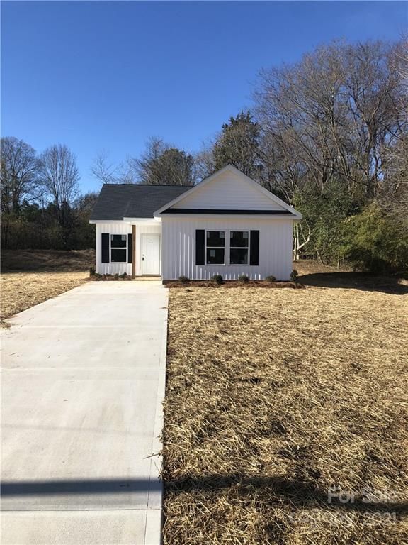 721 Linden Dr, Chester, SC 29706