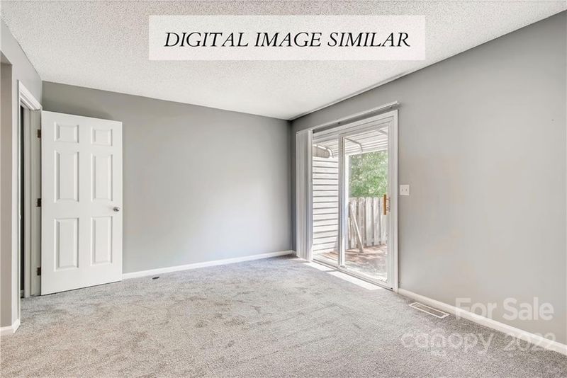 646 Lex Dr, Charlotte, NC 28262