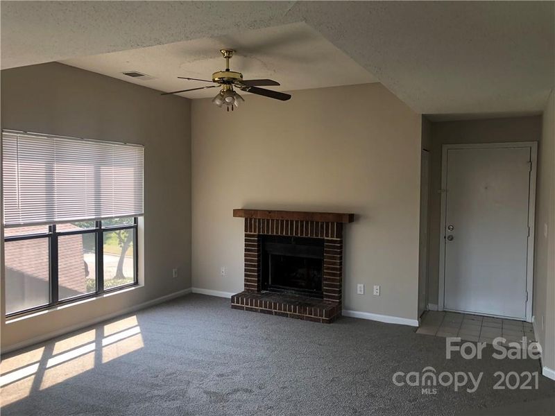 8111 Cedar Glen Dr, Charlotte, NC 28212