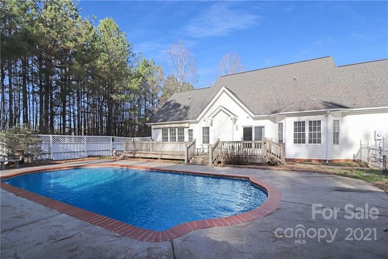 1833 Lantern Rd, York, SC 29745