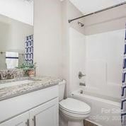 150 28th St SW, Hickory, NC 28602