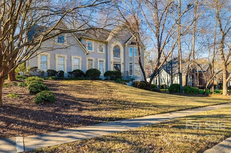 3231 Providence Hills Dr, Matthews, NC 28105