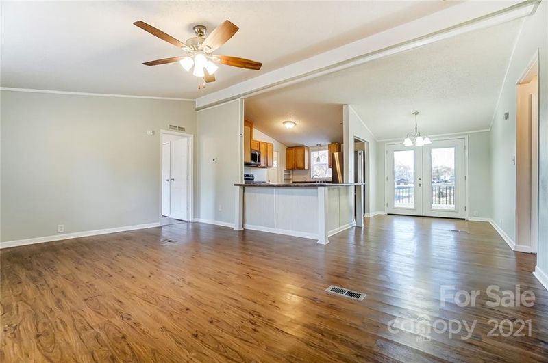 517 Capps Dr, Bessemer City, NC 28016