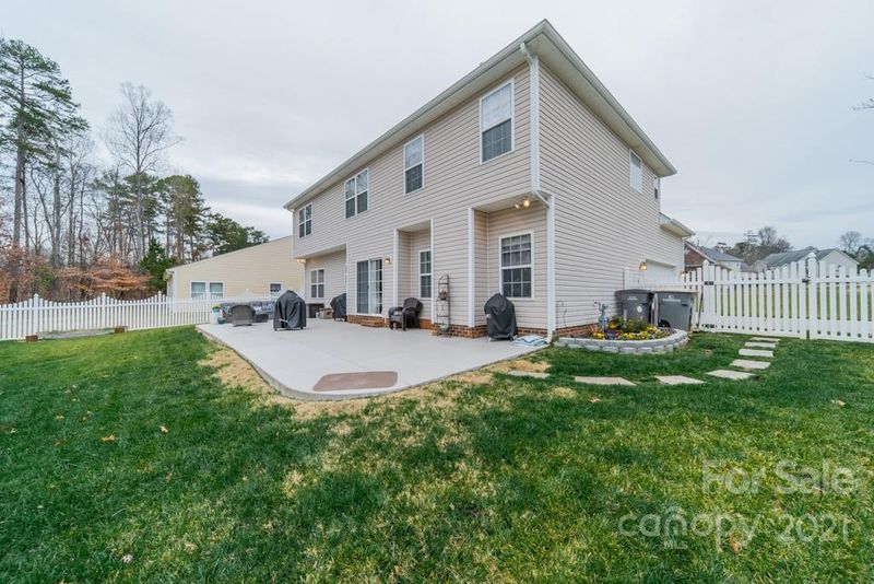 1388 Red Birch Pl, Kannapolis, NC 28081