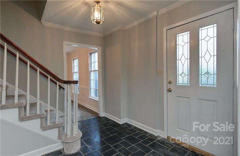 5207 Macandrew Dr, Charlotte, NC 28226