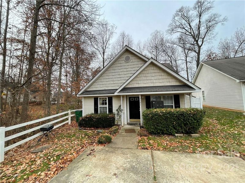 3601 Silver Ore Ln, Charlotte, NC 28216