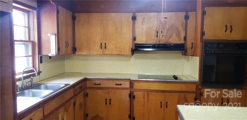 1712 Old Hillside Dr, Lancaster, SC 29720