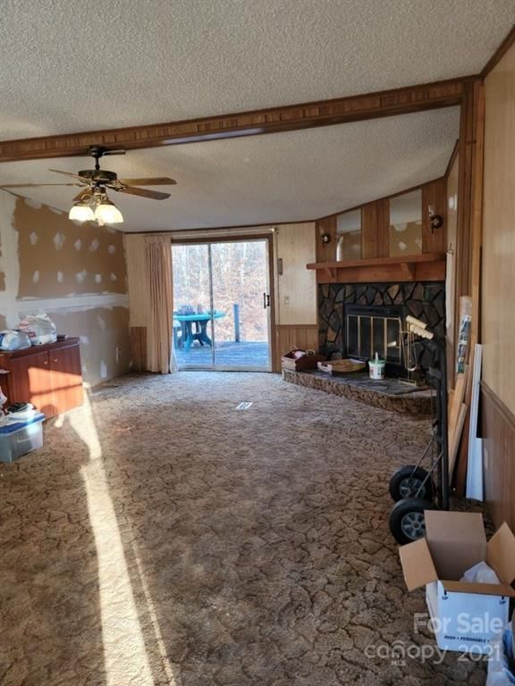 305 Old Barn Rd, Iron Station, NC 28080