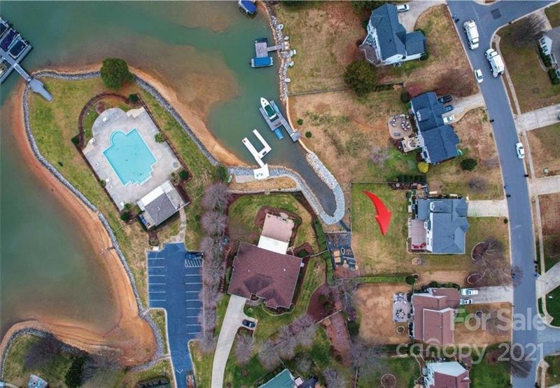 156 Chandeleur Dr, Mooresville, NC 28117
