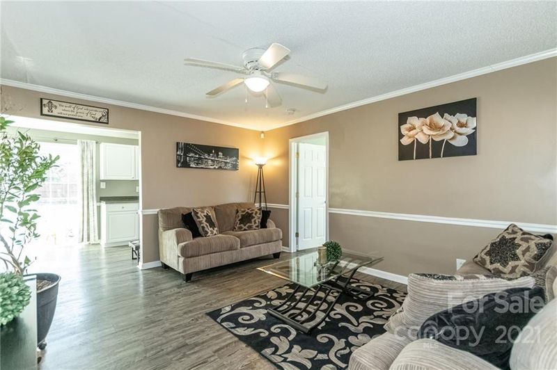 5734 Charlie Walker Rd, Kannapolis, NC 28081