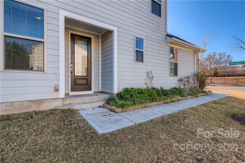 11703 Clems Branch Dr, Charlotte, NC 28277