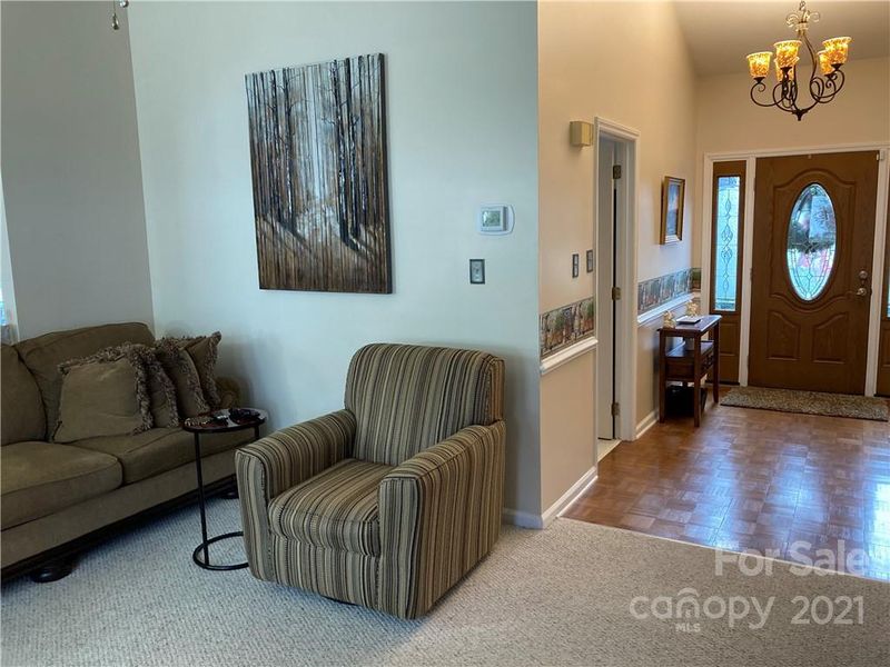 2108 Colony Hill Dr, Charlotte, NC 28214