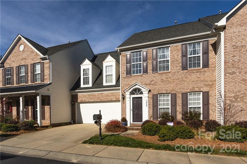 3906 Neon Ln, Charlotte, NC 28270