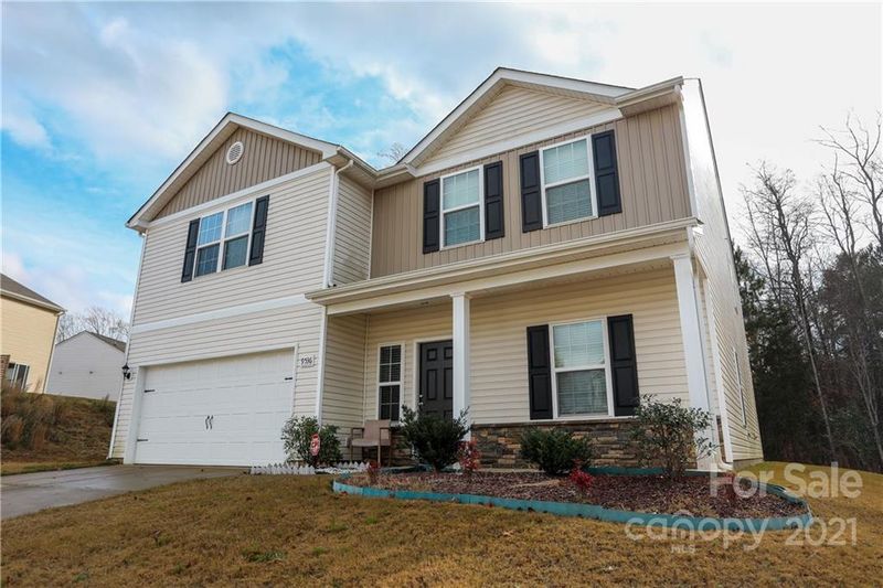 9536 Weikert Rd, Charlotte, NC 28215