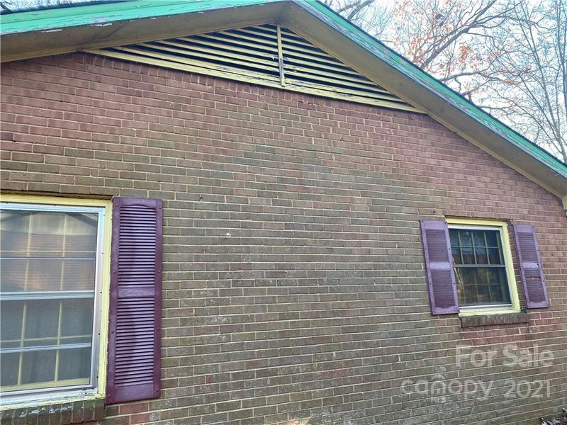 831 Friendly Pl, Charlotte, NC 28213