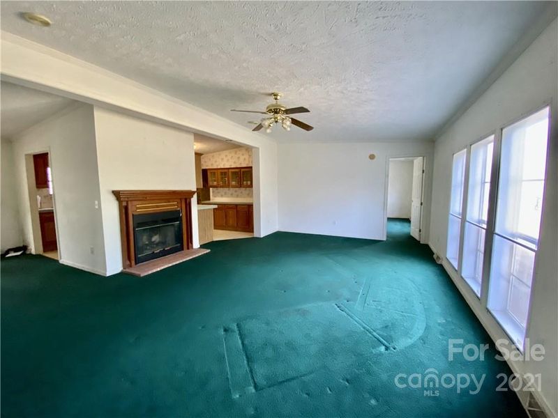 206 Persimmon Cir, Statesville, NC 28625