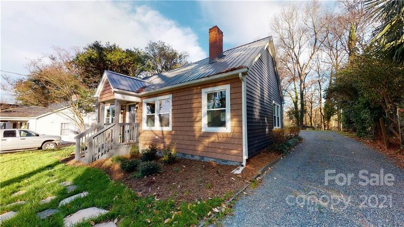 1641 Arnold Dr, Charlotte, NC 28205