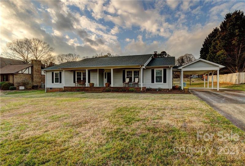 209 Carolina Dr, Cherryville, NC 28021