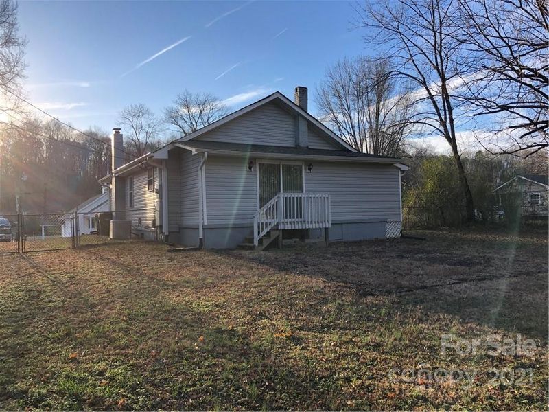 403 Honeycutt Dr, Concord, NC 28025