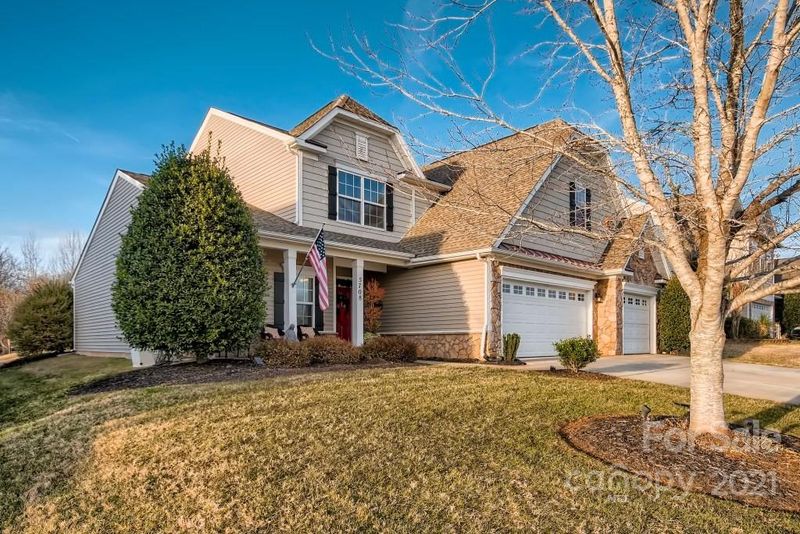 5708 Verrazano Dr, Waxhaw, NC 28173