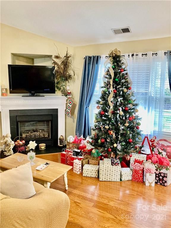 1453 Spring View Ct, Rock Hill, SC 29732