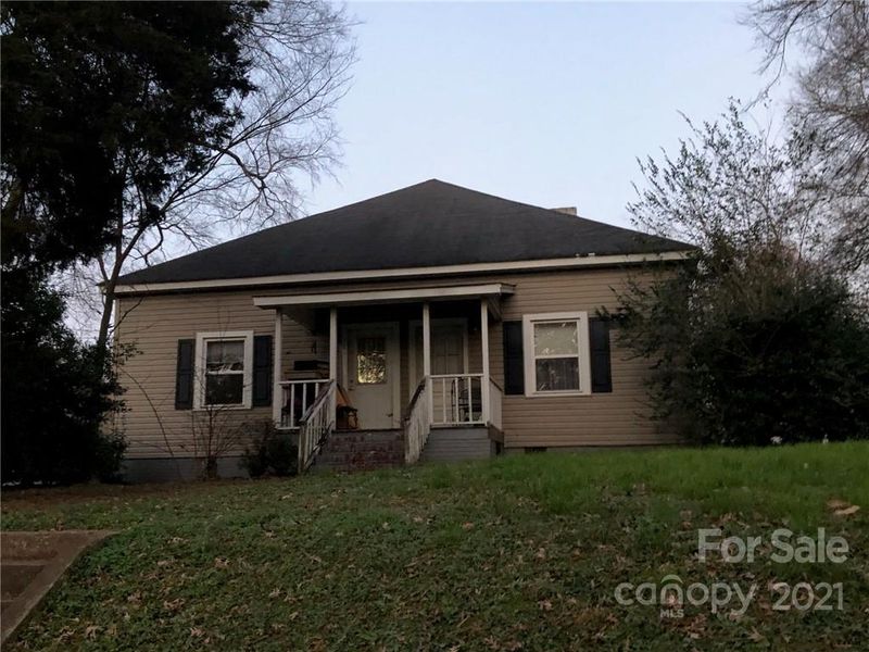 49 White St SW, Concord, NC 28027