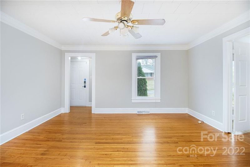1001 Maywood St, Kannapolis, NC 28081