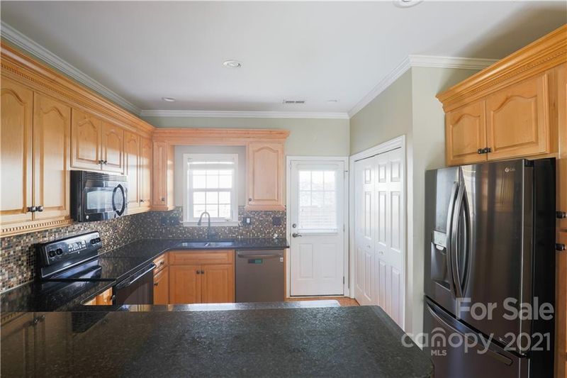 124 Quality Dr, Mount Holly, NC 28120
