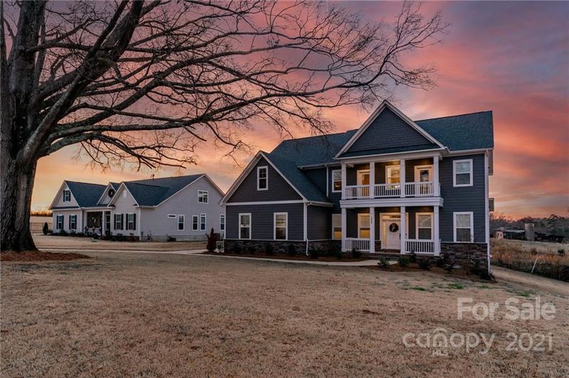 177 Riverstone Dr, Davidson, NC 28036