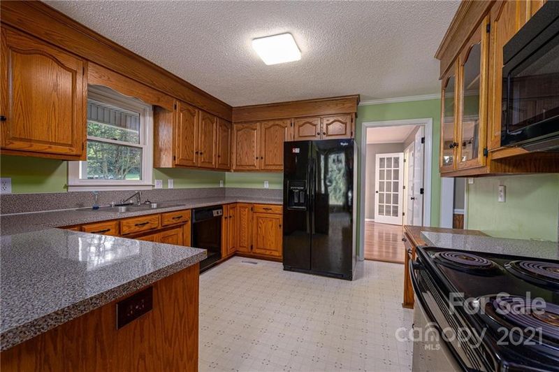 1005 Alf Hoover Rd, Vale, NC 28168