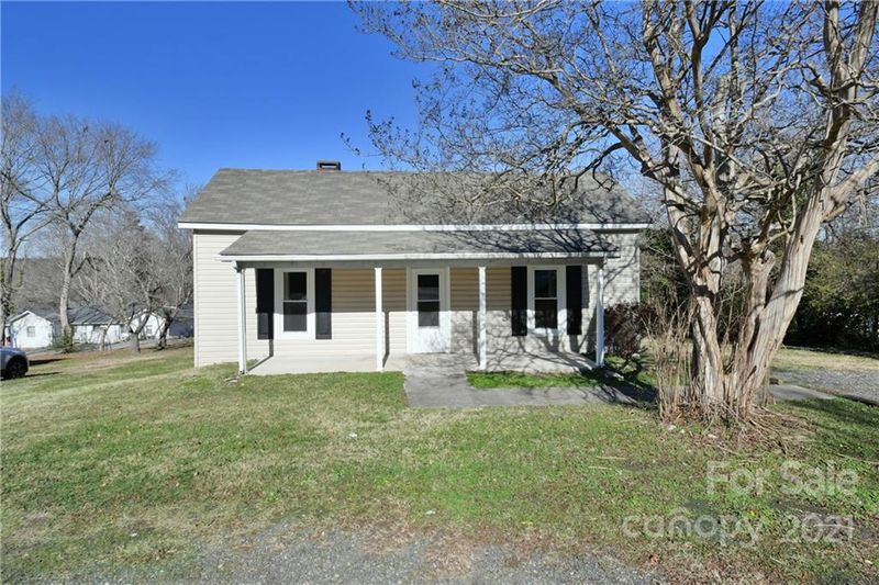 708 8th St, Kannapolis, NC 28081